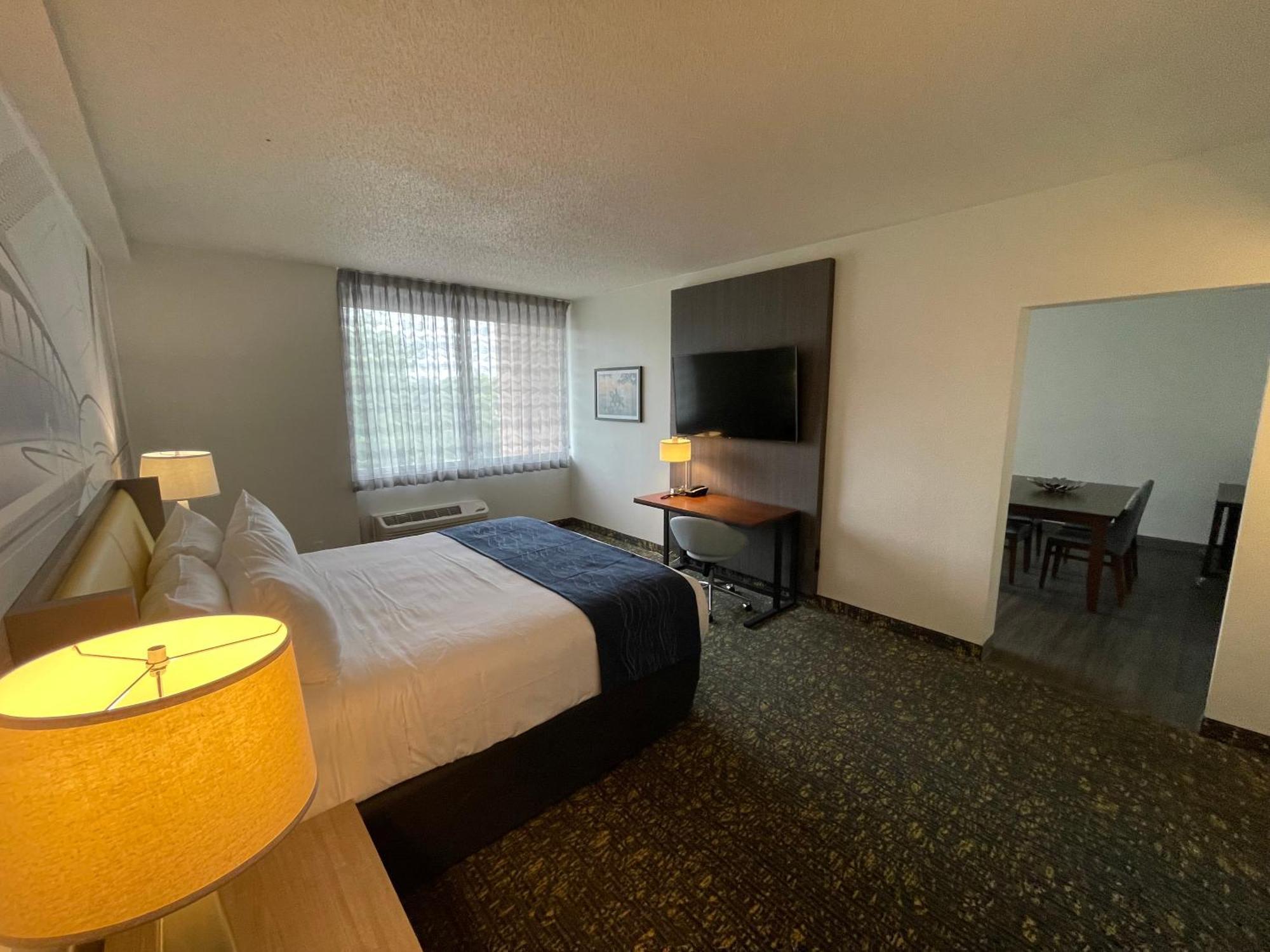 Saint Louis Airport Hotel Woodson Terrace Exterior foto