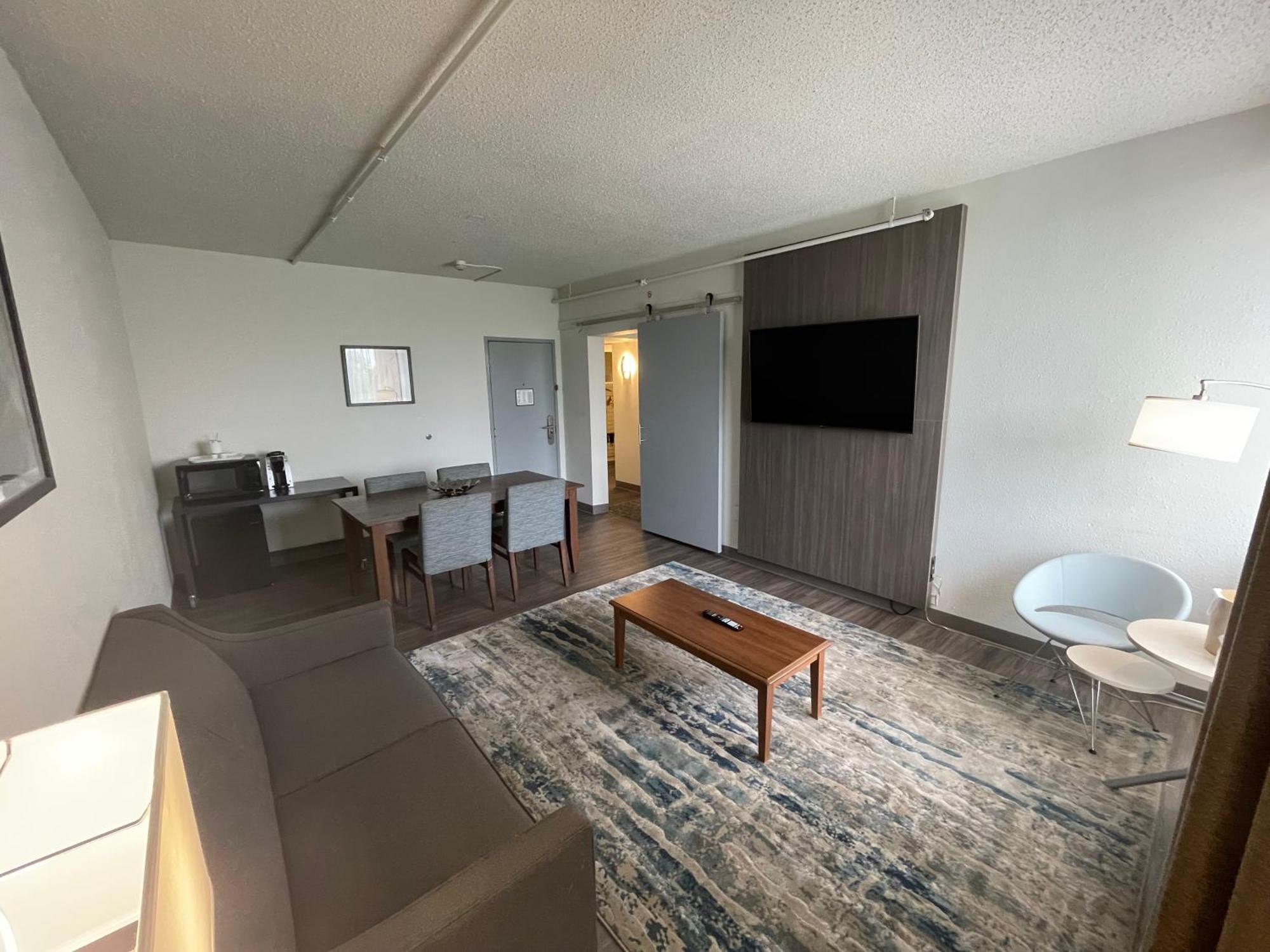 Saint Louis Airport Hotel Woodson Terrace Exterior foto