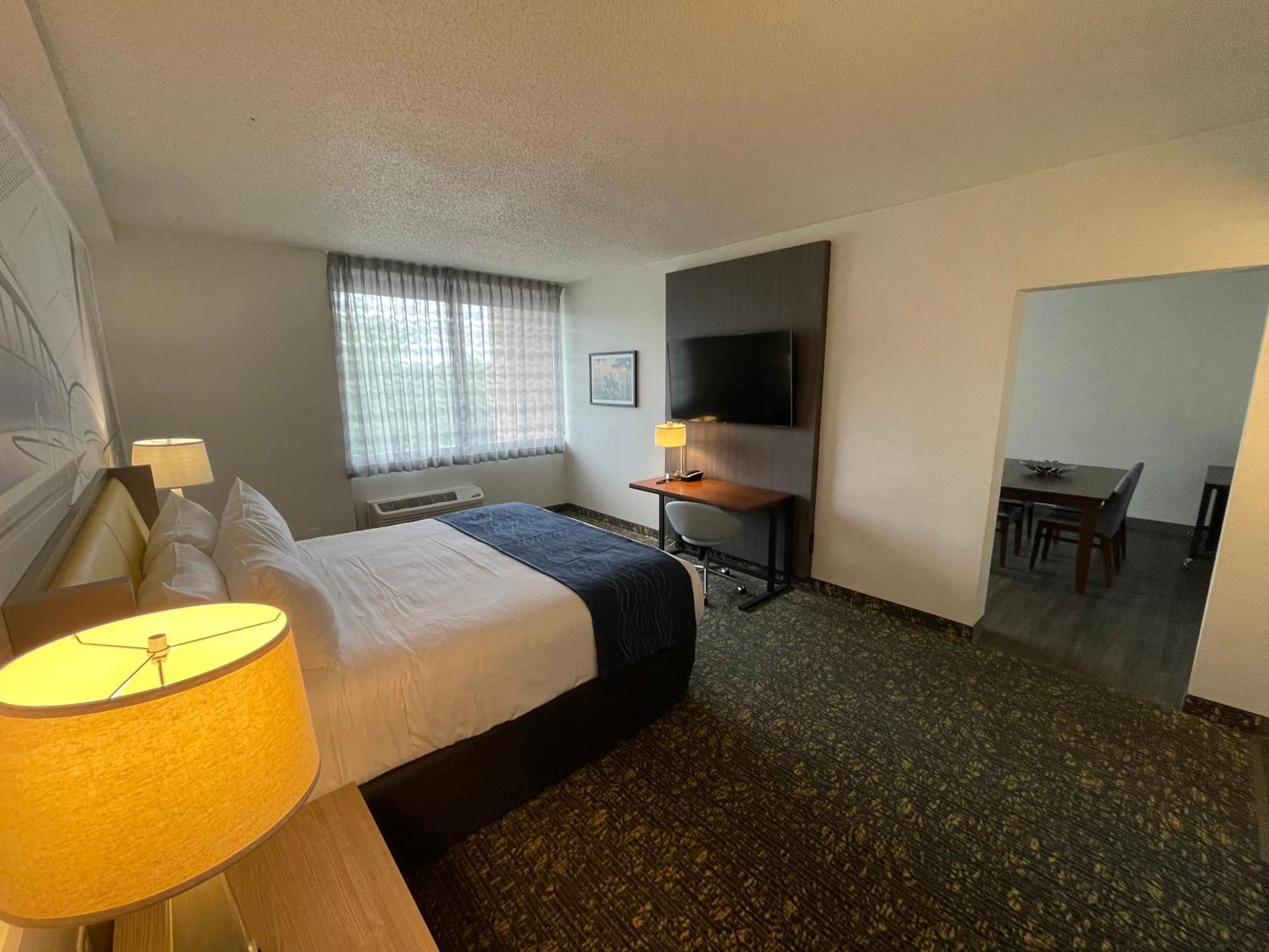 Saint Louis Airport Hotel Woodson Terrace Exterior foto