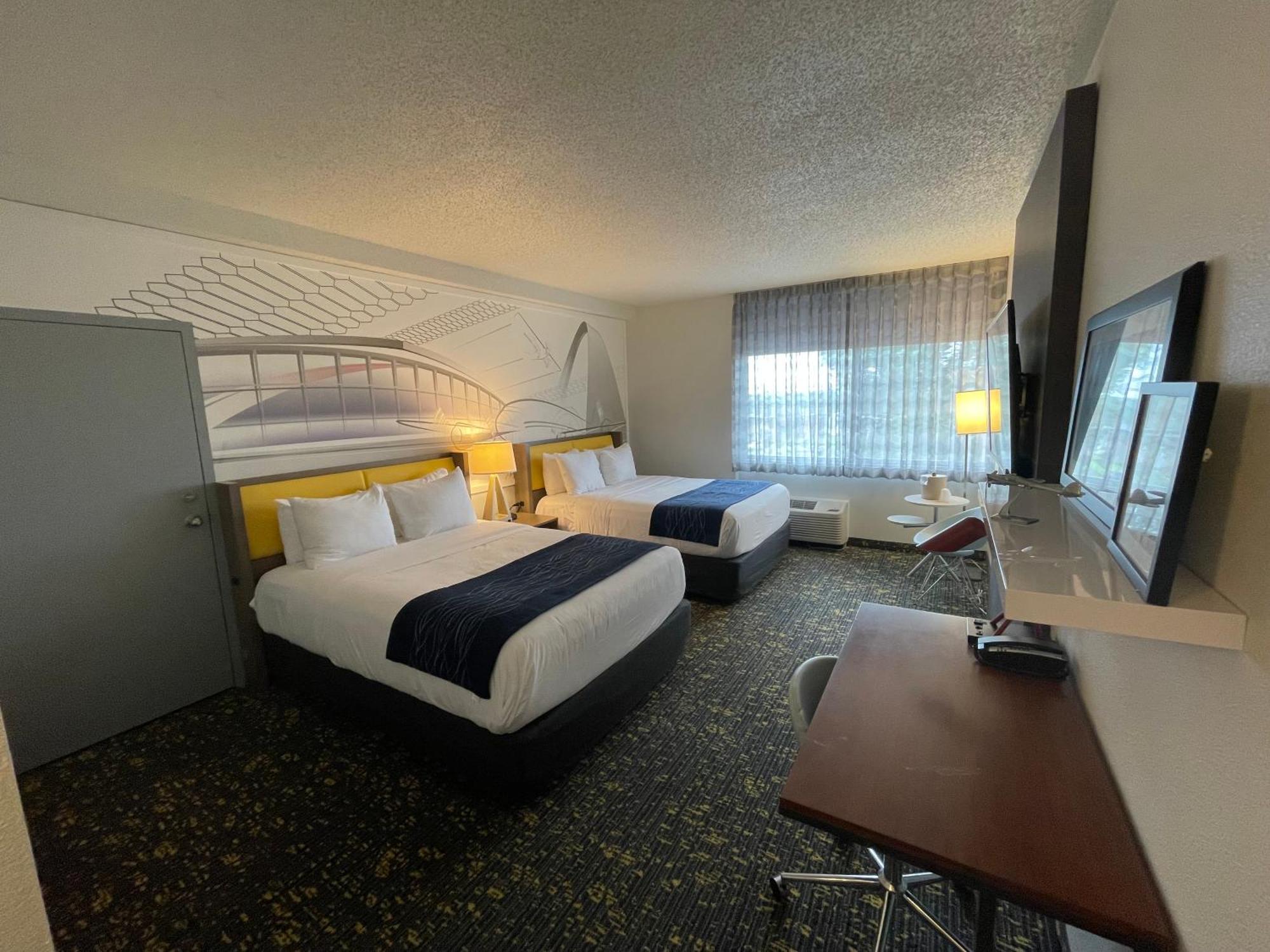 Saint Louis Airport Hotel Woodson Terrace Exterior foto