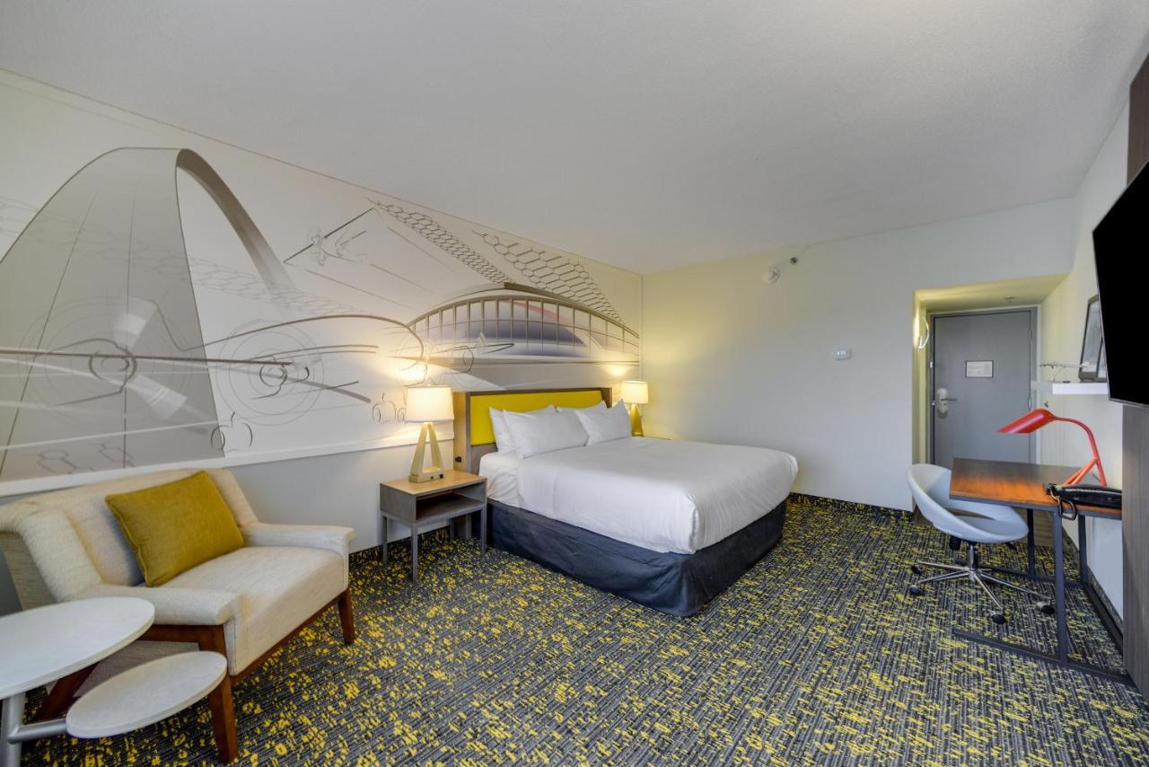 Saint Louis Airport Hotel Woodson Terrace Exterior foto